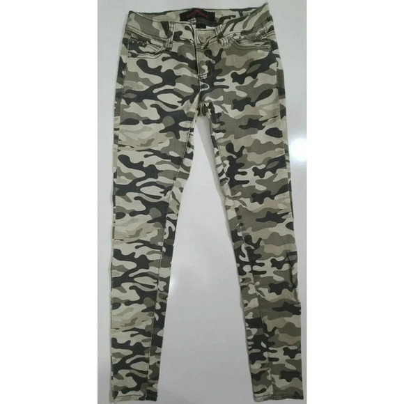 Almost Famous Junior Women's Skinny Jeans Size 0 Camouflage Gray Green Beige - Picture 1 of 5